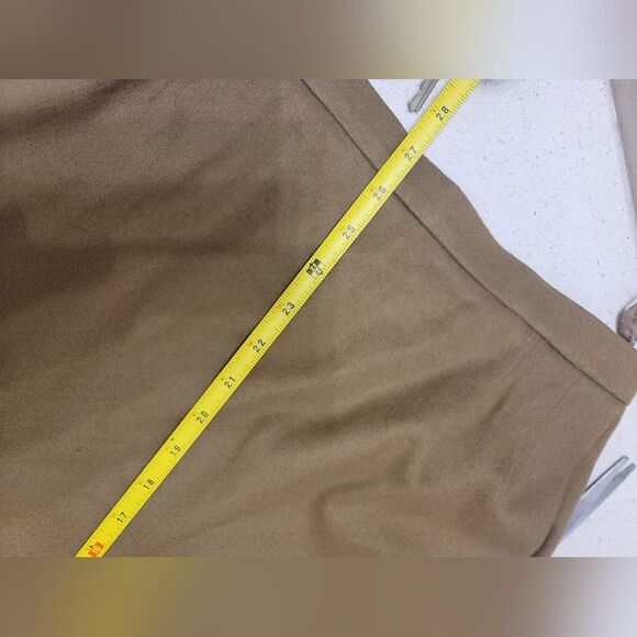 CHANEL Boutique wool skirt size FR 44 (US 8)Waist side to side:15”Length: 22” - Picture 11 of 11